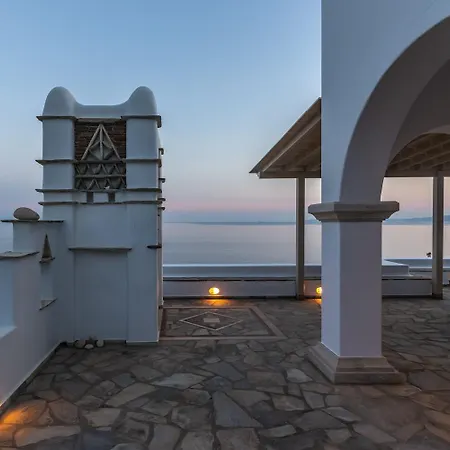 La Chapelle Est Agios Romanos