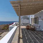 La Chapelle Est * Agios Romanos