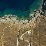 La Chapelle Est * Agios Romanos