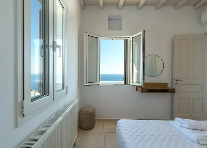 La Chapelle Est Nyaraló *