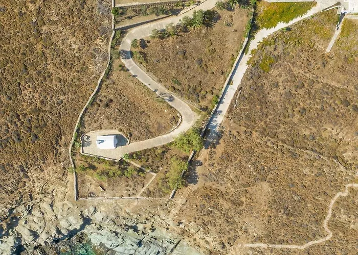 La Chapelle Est * Ájosz Romanósz